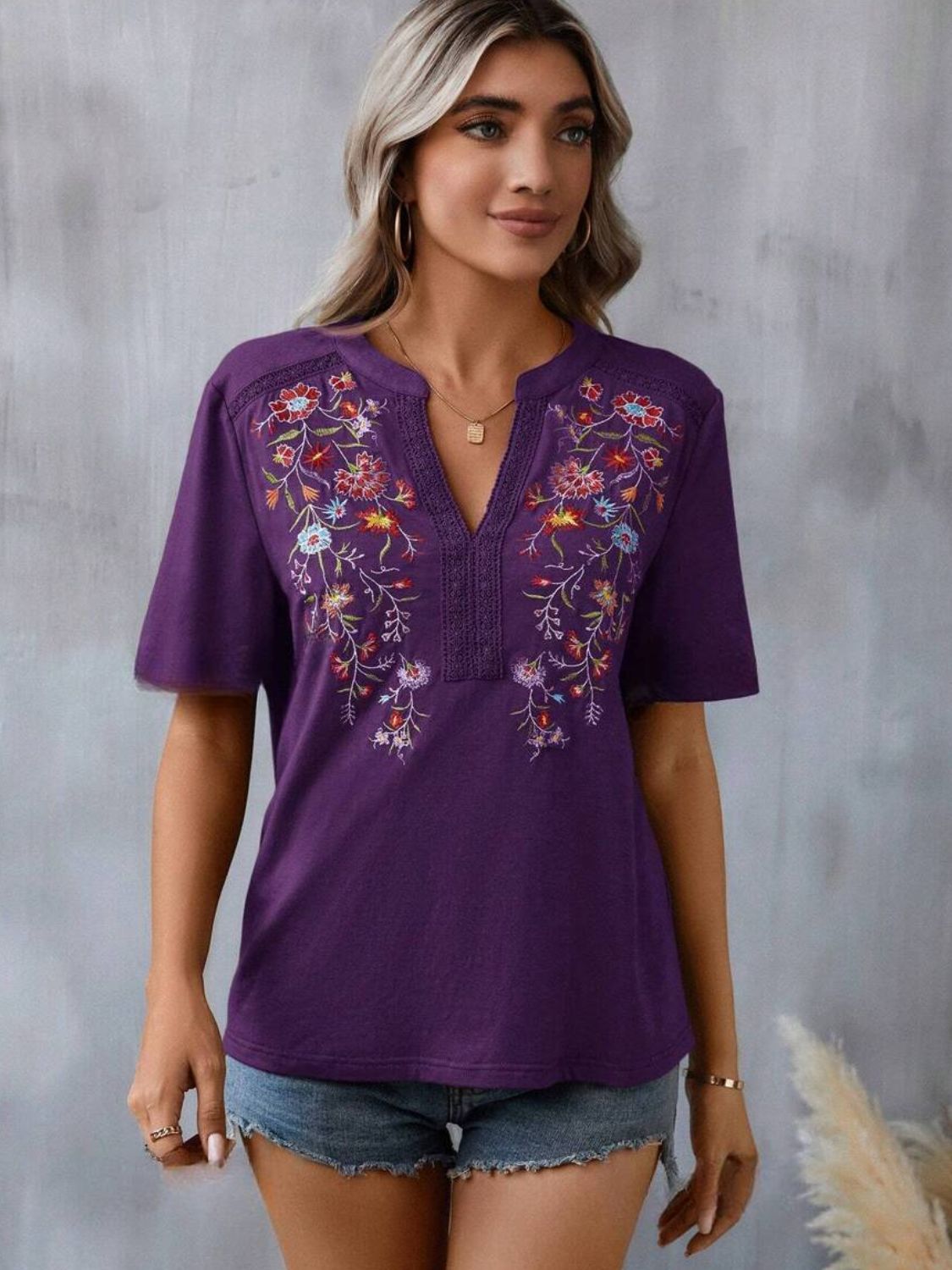 Embroidered Notched Short Sleeve T-Shirt - T - 5 COLORS -