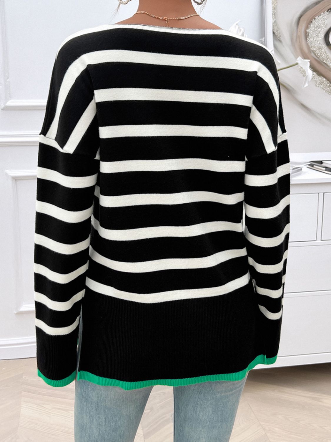 Striped V-Neck Long Sleeve Knit Top - T - 4 COLORS -