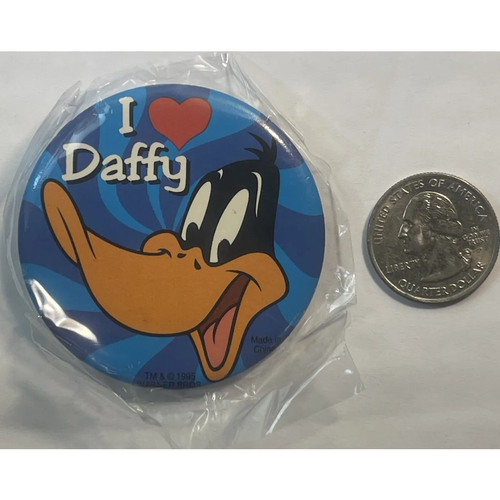 Vintage 1995 Looney Tunes Pin, I Love Daffy Duck, Unopened in Package!