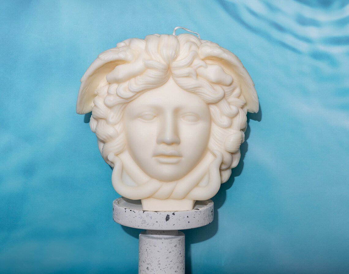 Huge Medusa Sulpture Soy Wax Scented Candle - 10 COLORS - 10 FRAGRENCES -