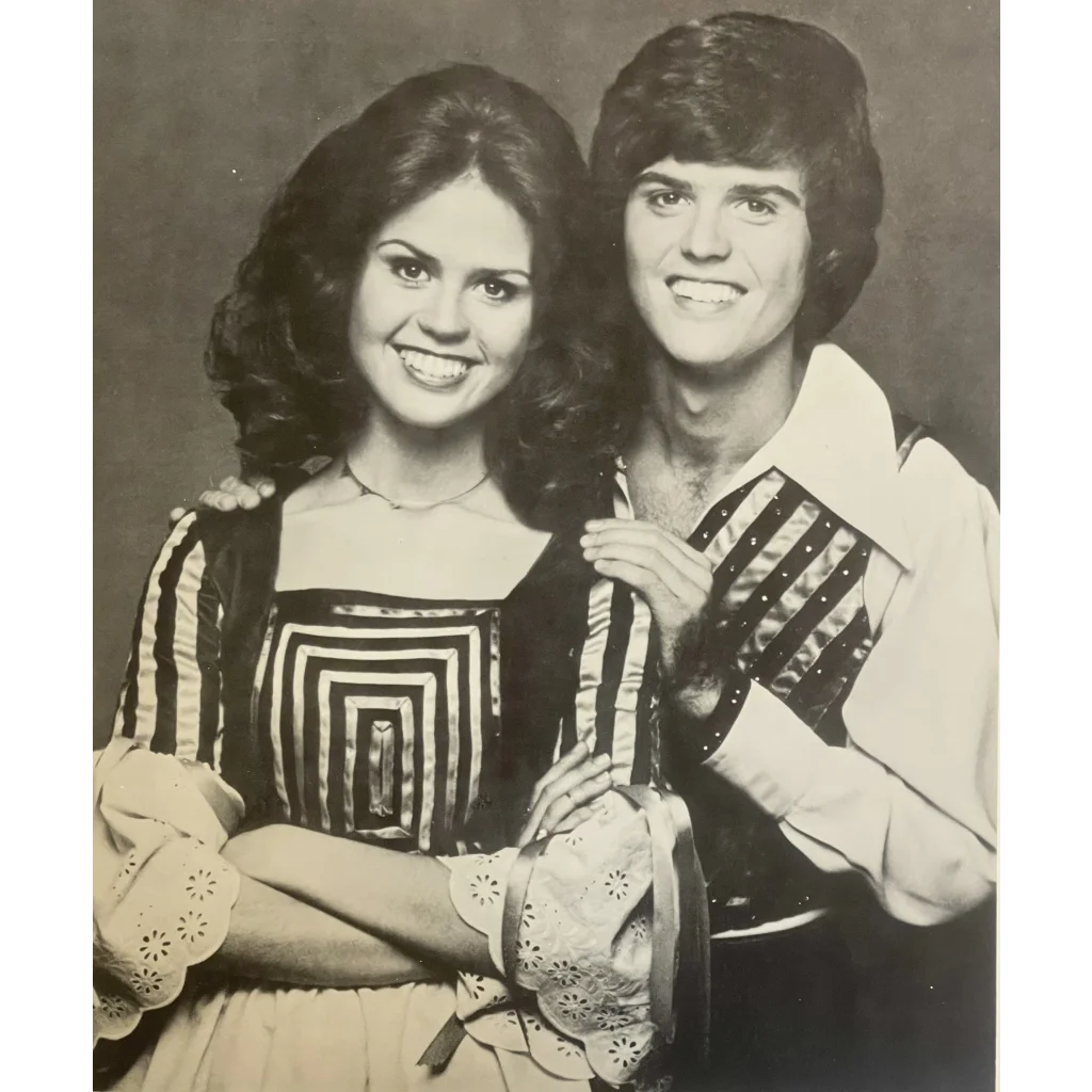 Uncommon Vintage 1970s 🎶 Donnie and Marie Osmond Art Print, 🎤 Music Memorabilia!