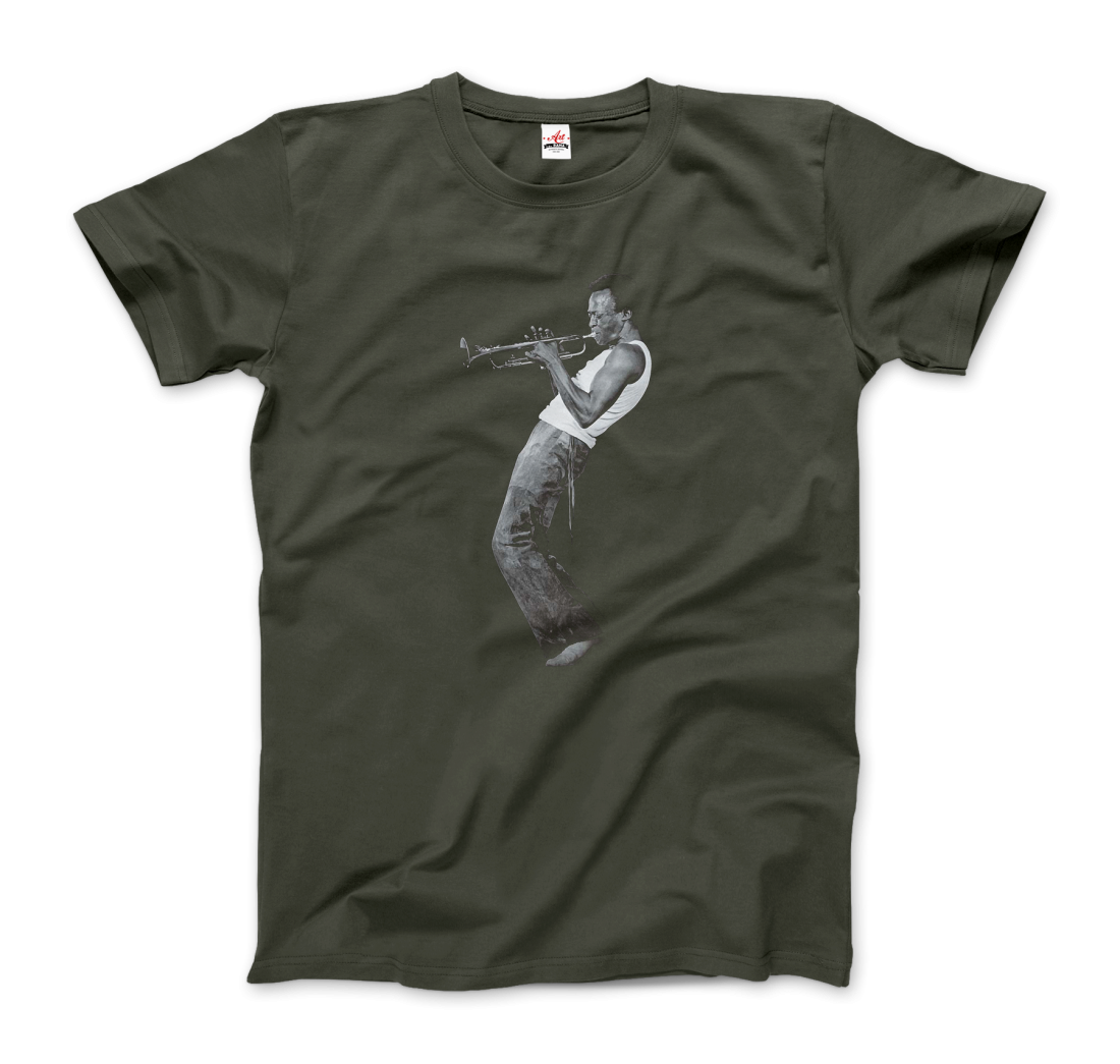 Miles Davis Playing His Trumpet Artwork T-Shirt - 4 STYLES - 4 COLORS -