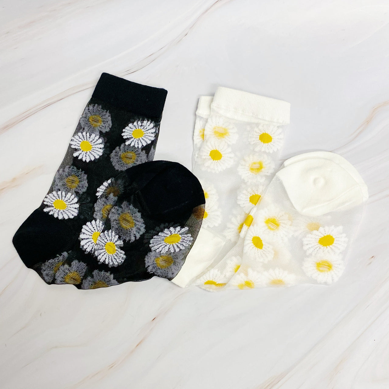 Daisy Field Sheer Socks Set  - 2 PAIRS -