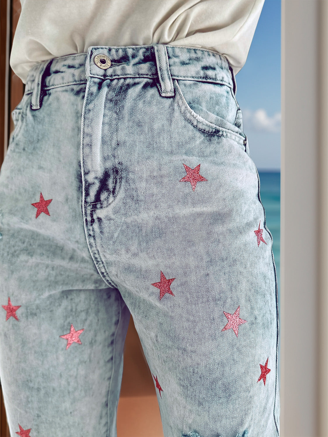 Distressed Star Jeans with Pockets - T - 1 COLOR -