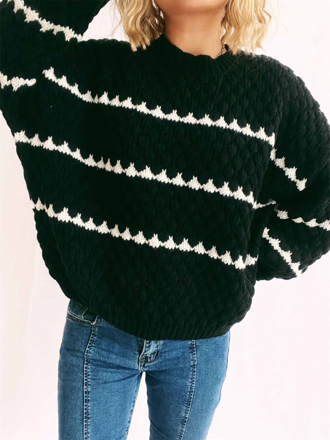 Contrast Stripes Round Neck Long Sleeve Sweater - T - 2 COLORS -