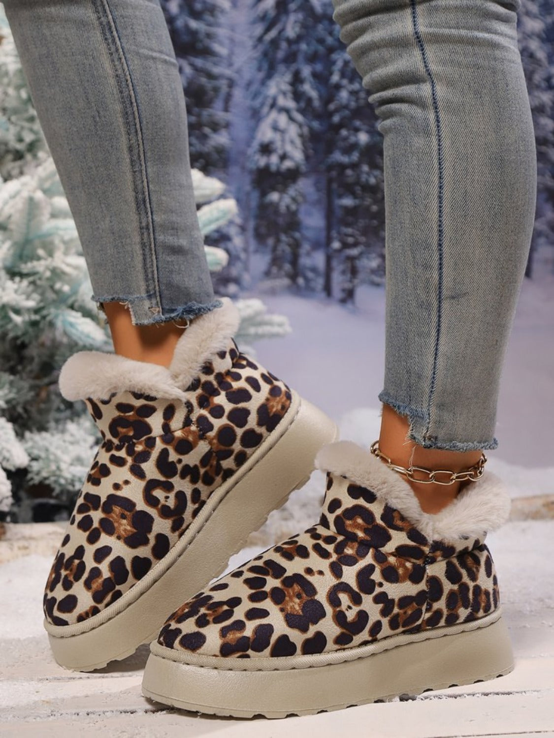 Thermal Leopard Round Toe Platform Shoe Booties - T - 2 COLORS -