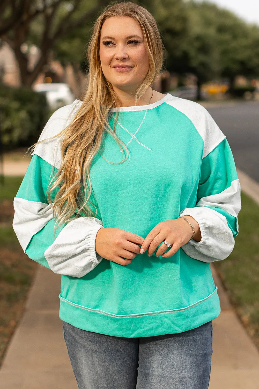 Plus Size Exposed Seam Color Block Long Sleeve Sweatshirt - SIZES 1XL THRU 4XL ONLY - T - 1 COLOR -