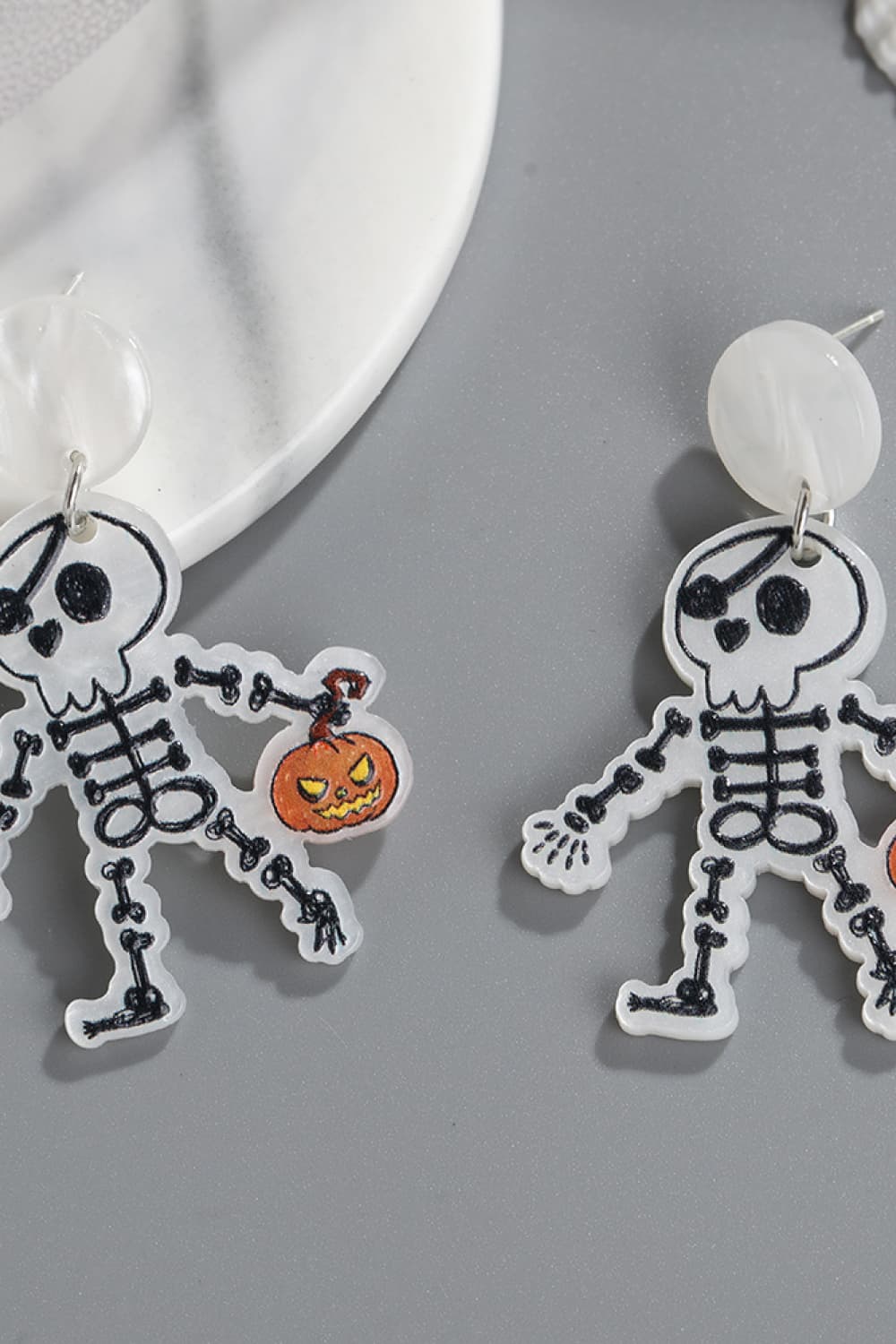 Halloween Theme Earrings - T - 6 TYPE / COLORS -