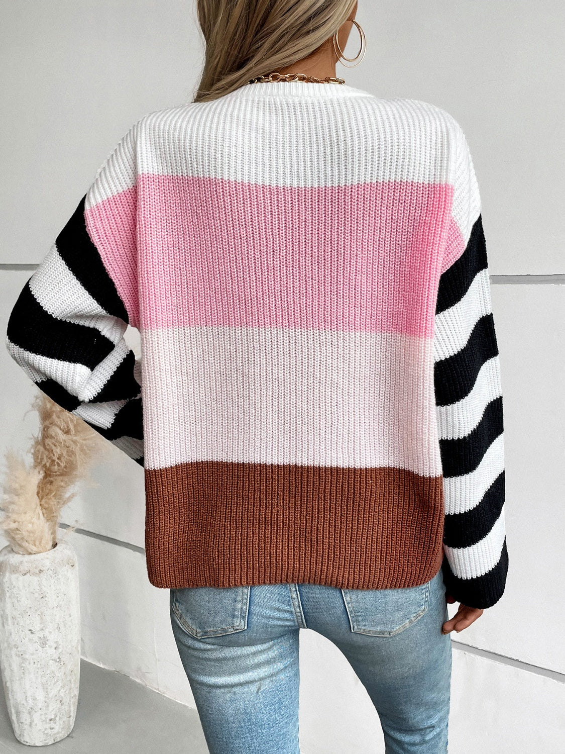 Color Block Round Neck Long Sleeve Sweater - T - 2 COLORS -