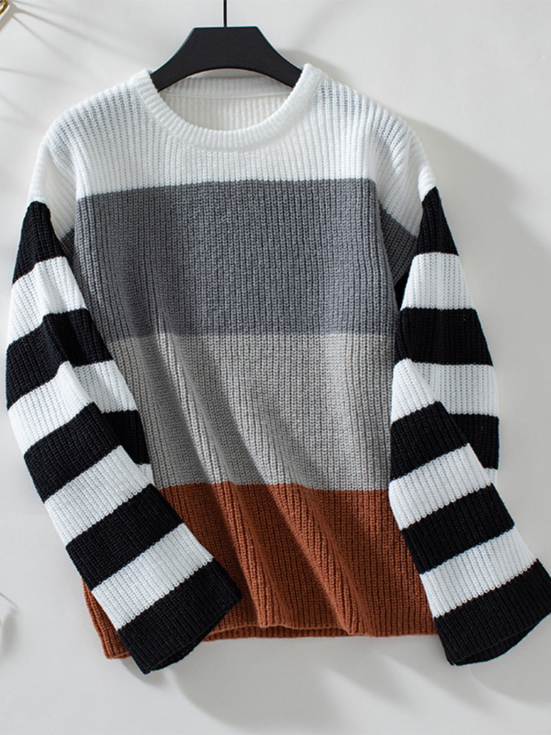 Color Block Round Neck Long Sleeve Sweater - T - 2 COLORS -