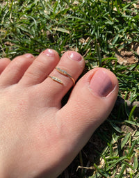 Thumbnail for Zahav - 10K Solid Gold Arrow Toe Ring -