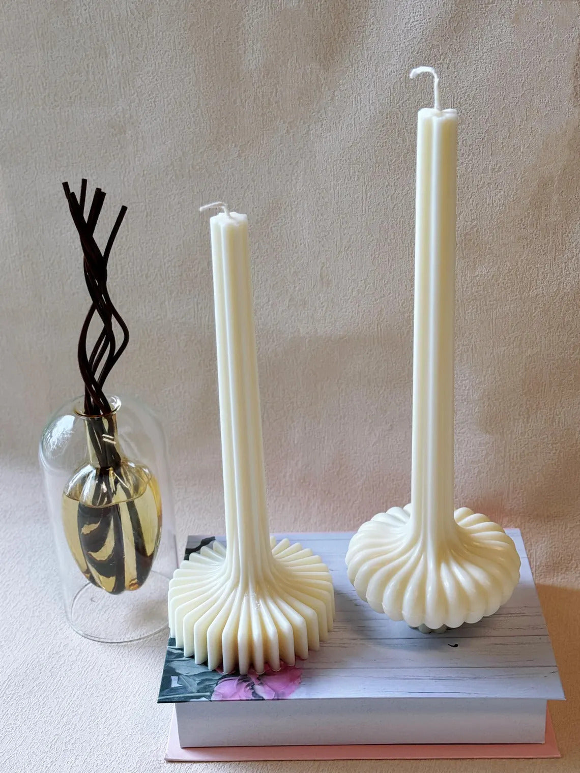 Elegant Latern Pillar Soy Wax Sculpture Candle • Home Decor • Unique Gift Idea - 21 FRAGRENCES-