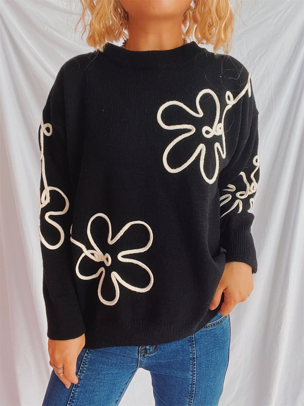 Flower Round Neck Long Sleeve Sweater - 1 OVERSIZE - T - 3 COLORS -