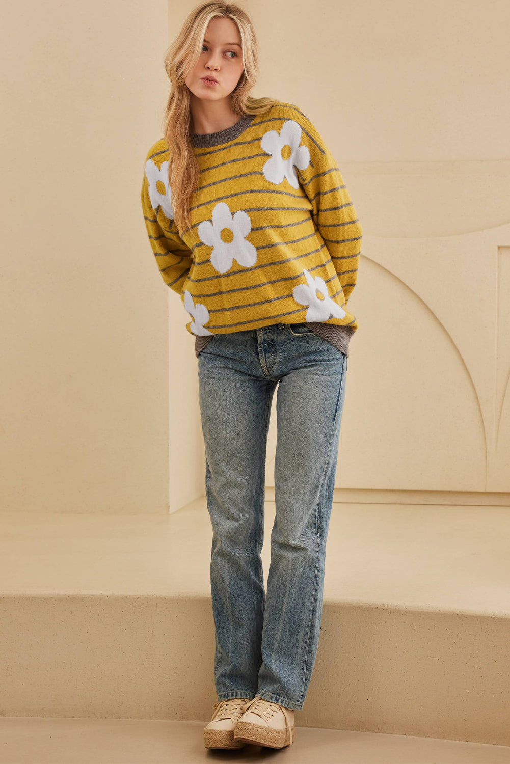 Flower Stripe Round Neck Long Sleeve Sweater - T - 1 COLOR -