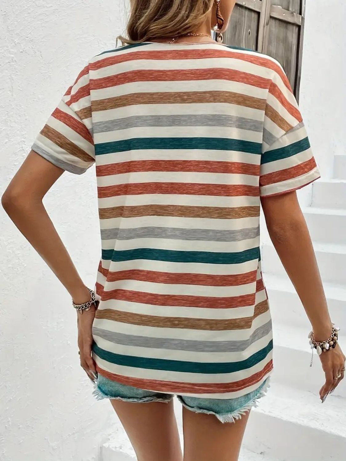 Striped Round Neck Short Sleeve T-Shirt - T - 2 COLORS -