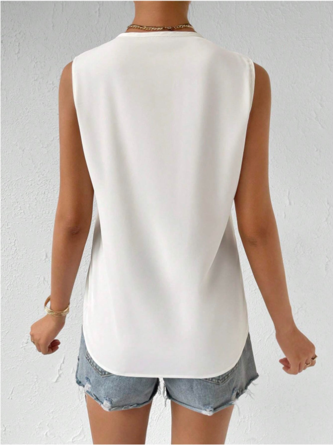 Contrast Geometric V-Neck Tank - T - 1 COLOR -