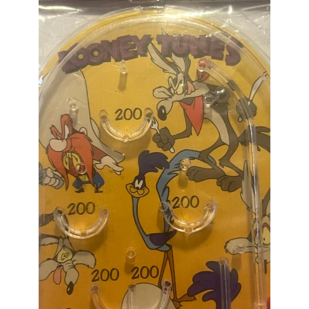 1997 Looney Tunes Pinball Game, Roadrunner, Wile E. Coyote, Yosemite Sam, Orange