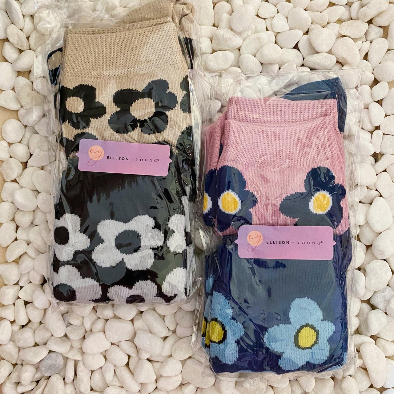 Modern Daisy Socks Set - 2 PAIRS - 2  COLOR COMBOS -