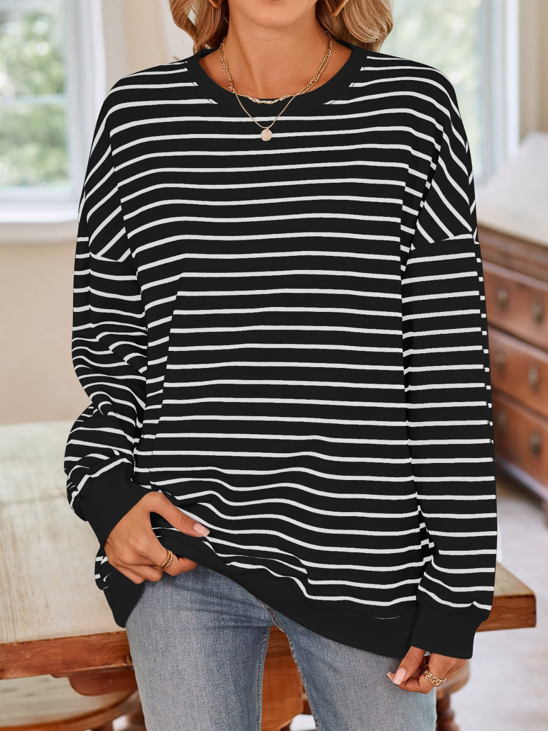 Striped Round Neck Long Sleeve Sweatshirt - T - 6 COLORS -