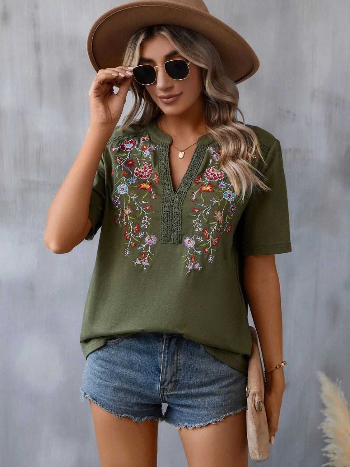 Embroidered Notched Short Sleeve T-Shirt - T - 5 COLORS -