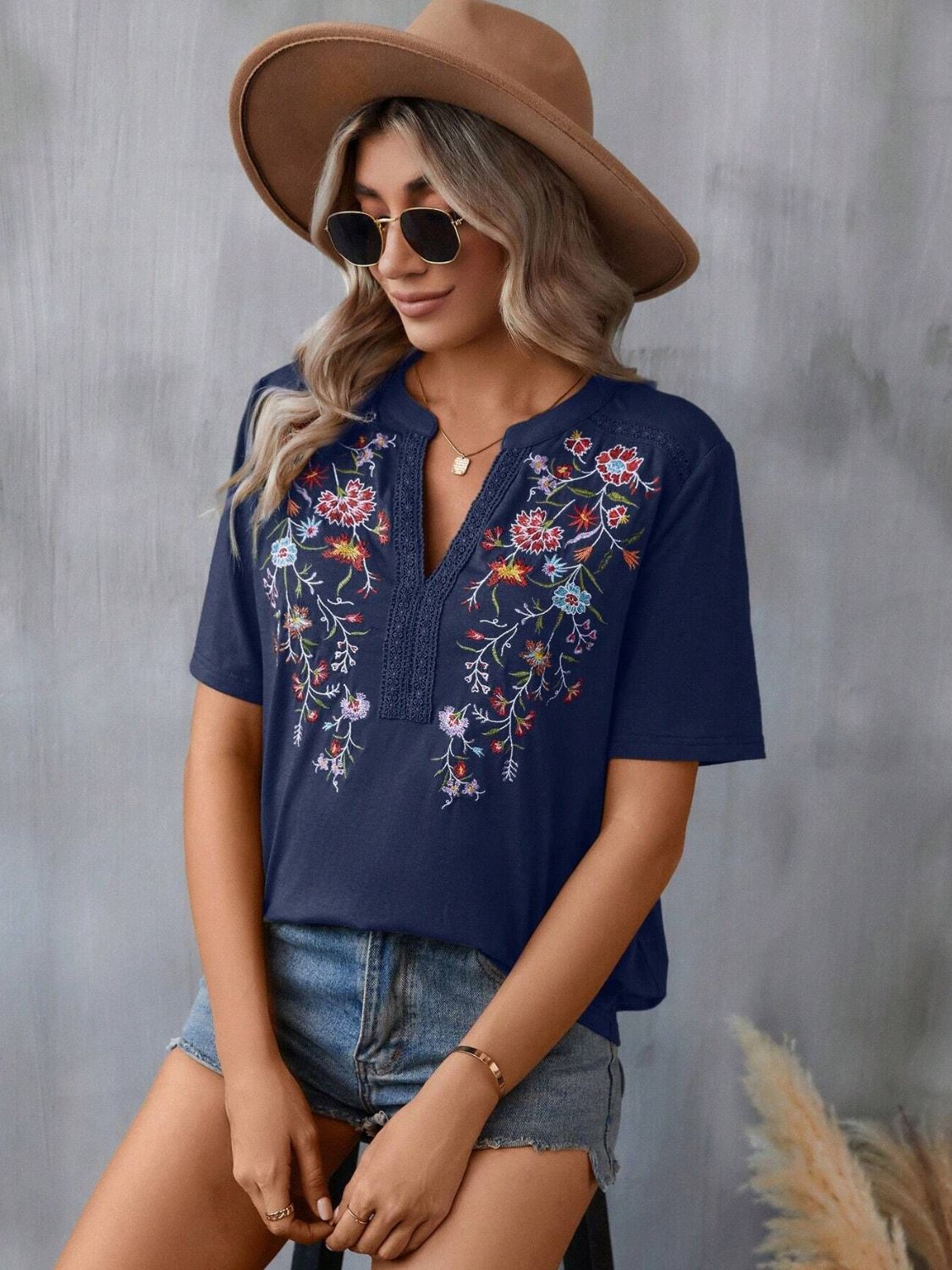 Embroidered Notched Short Sleeve T-Shirt - T - 5 COLORS -