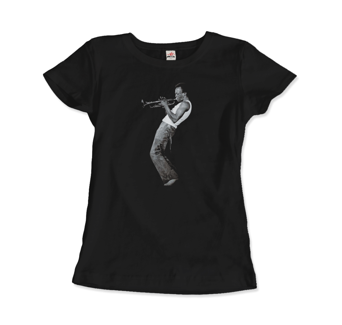 Miles Davis Playing His Trumpet Artwork T-Shirt - 4 STYLES - 4 COLORS -