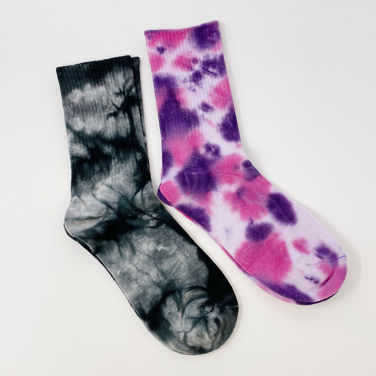 Free Mind Tie Dye Socks Set - 2 PAIRS - 2 COLOR COMBOS -