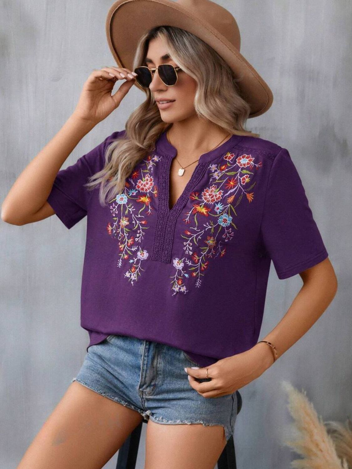 Embroidered Notched Short Sleeve T-Shirt - T - 5 COLORS -