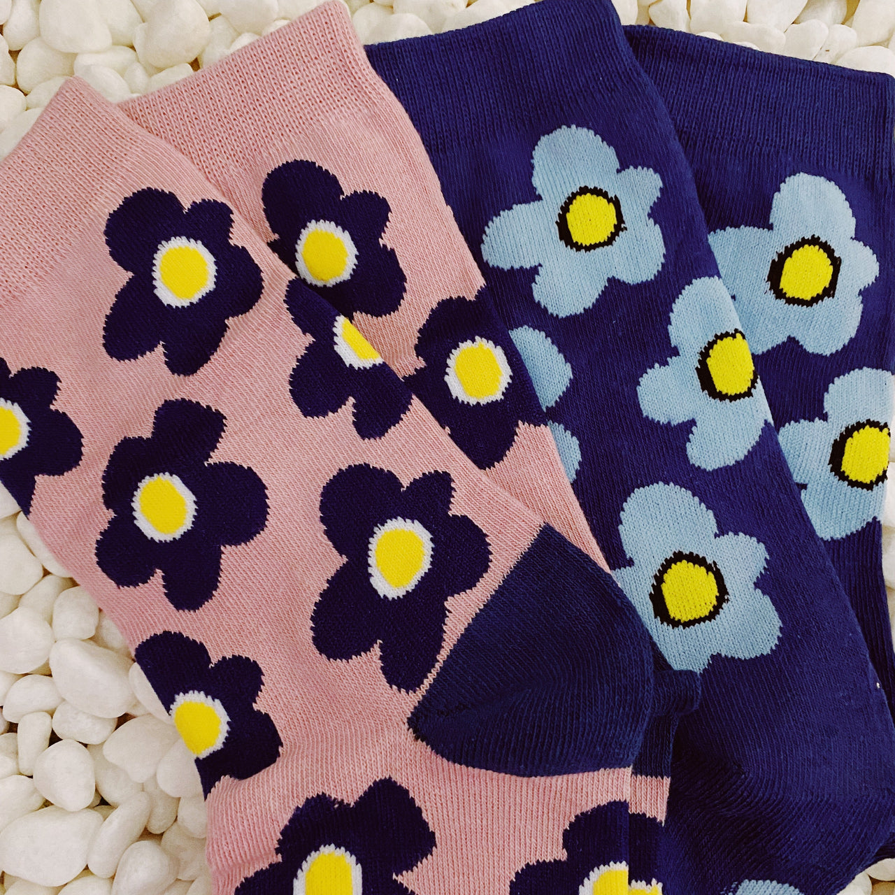 Modern Daisy Socks Set - 2 PAIRS - 2  COLOR COMBOS -