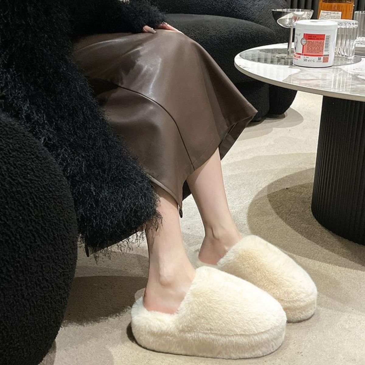 Fuzzy Round Toe Flat Slippers - T - 4 COLORS -