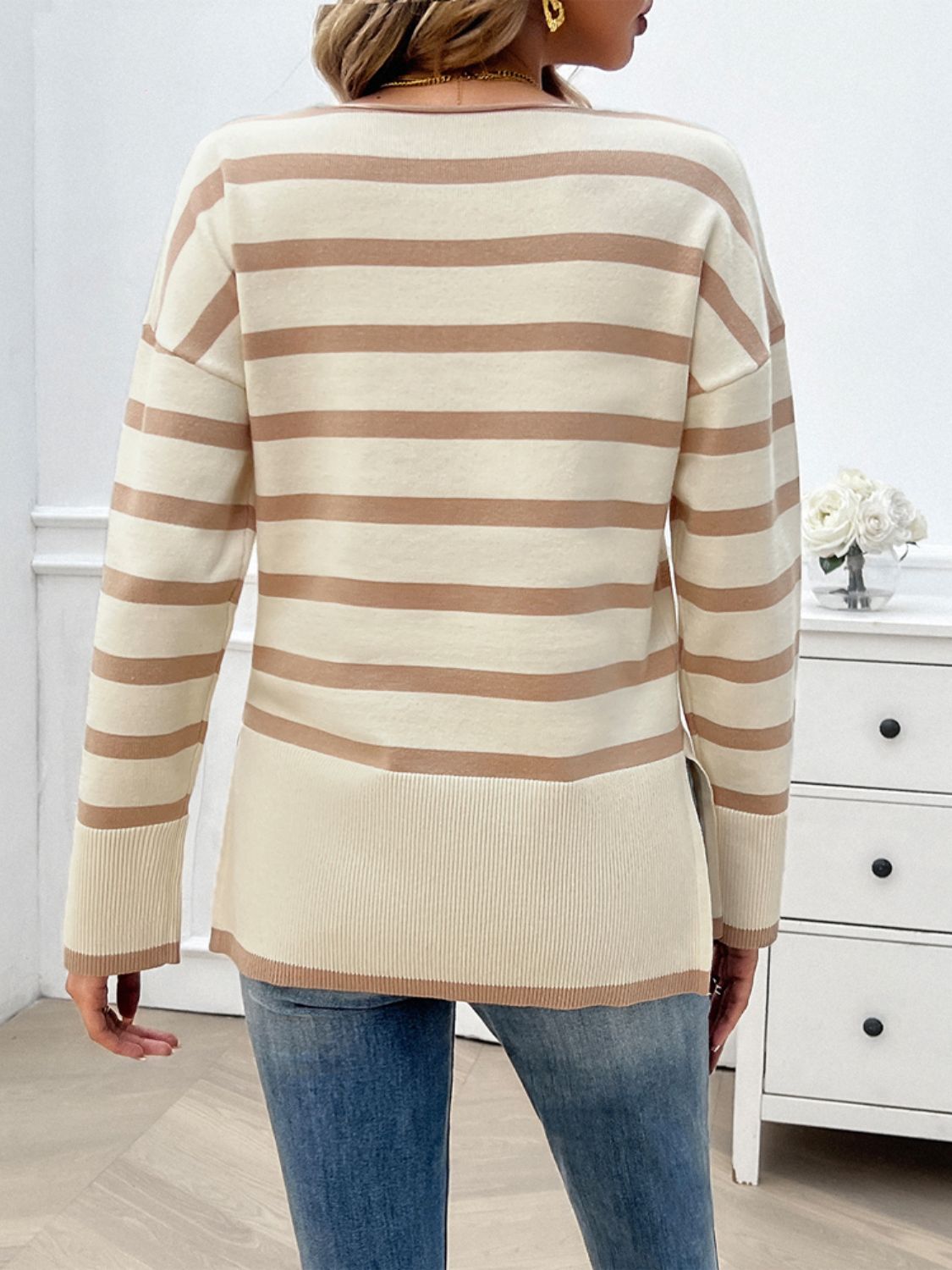 Striped V-Neck Long Sleeve Knit Top - T - 4 COLORS -