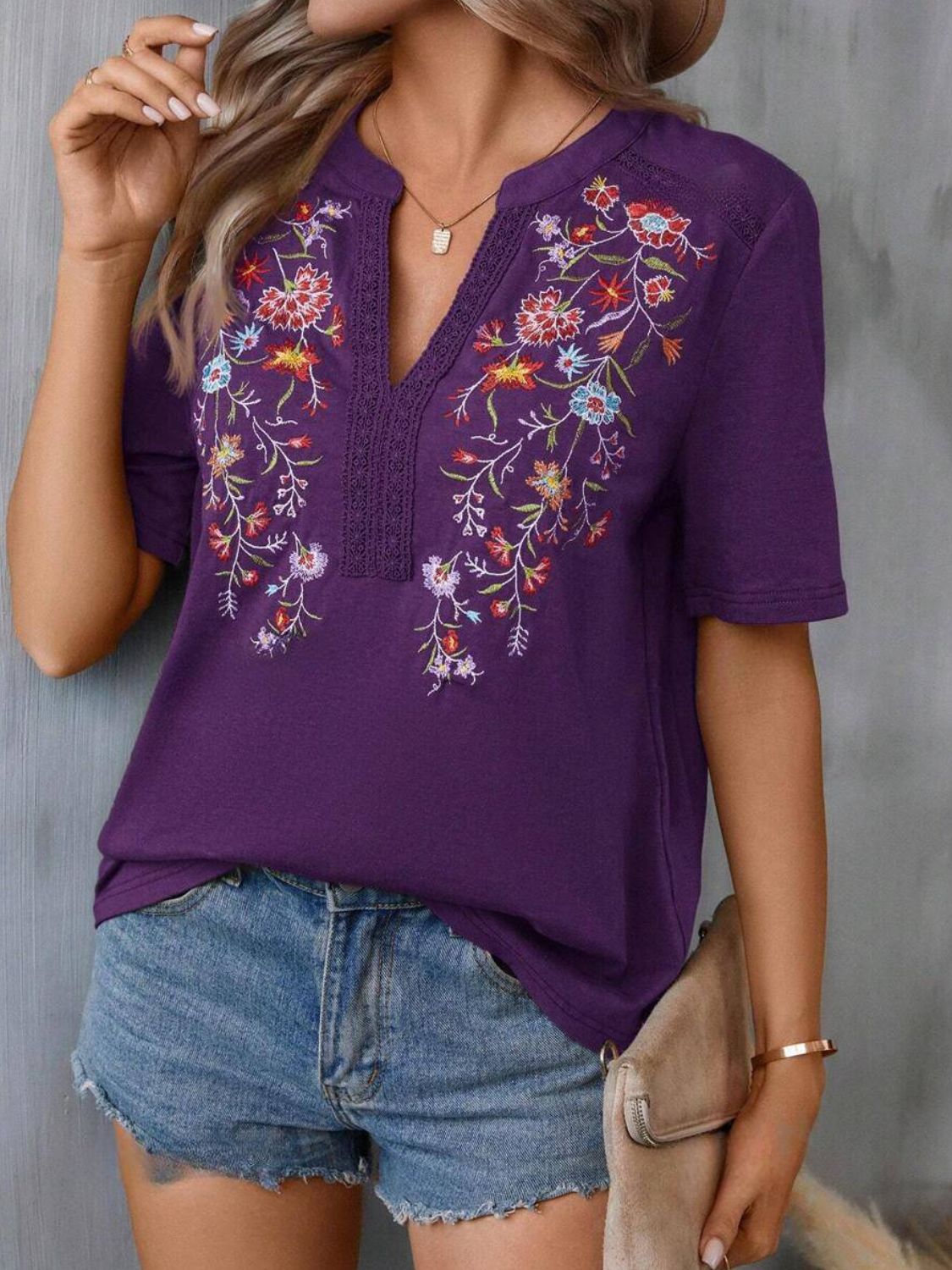 Embroidered Notched Short Sleeve T-Shirt - T - 5 COLORS -