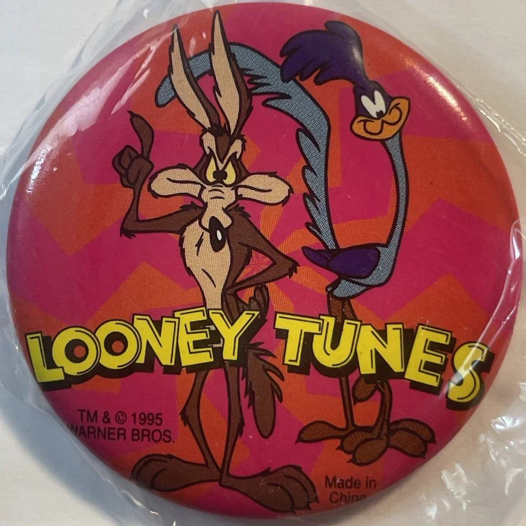 Vintage 1995 Looney Tunes Pin, Roadrunner, Wile E. Coyote, Unopened in Package!