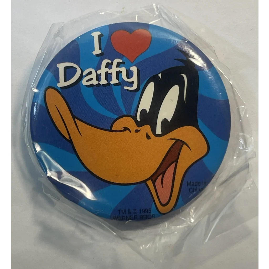 Vintage 1995 Looney Tunes Pin, I Love Daffy Duck, Unopened in Package!