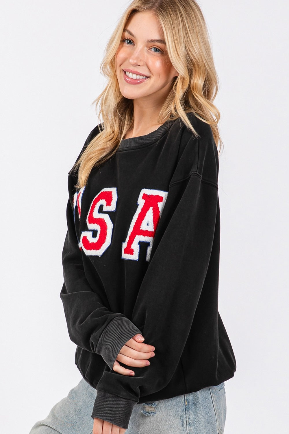 SAGE + FIG USA Letter Patch Round Neck Sweatshirt - T - 1 COLOR -