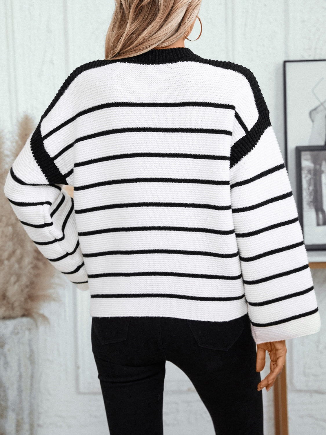 Striped Round Neck Long Sleeve Sweater - T - 2 COLORS -