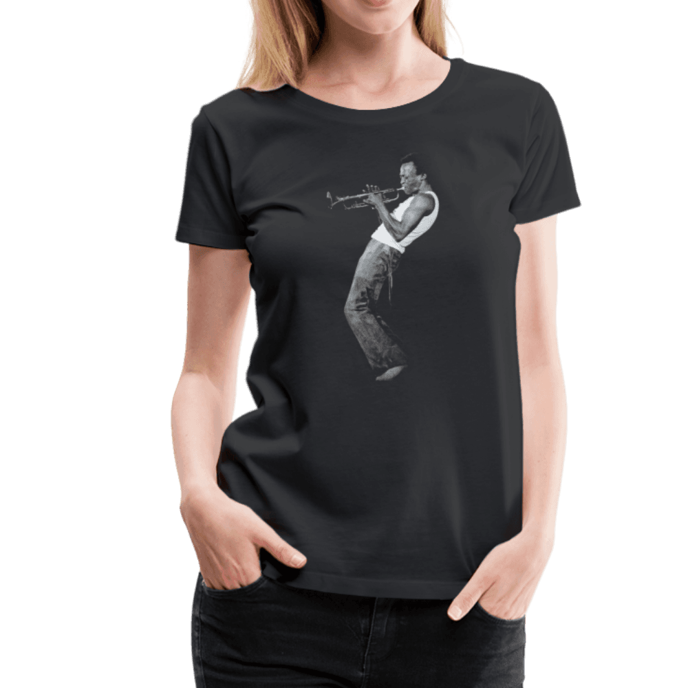 Miles Davis Playing His Trumpet Artwork T-Shirt - 4 STYLES - 4 COLORS -