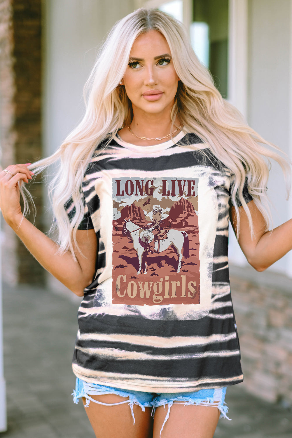 LONG LIVE COWGIRLS - Graphic Round Neck Short Sleeve T-Shirt - T - 1 COLOR -