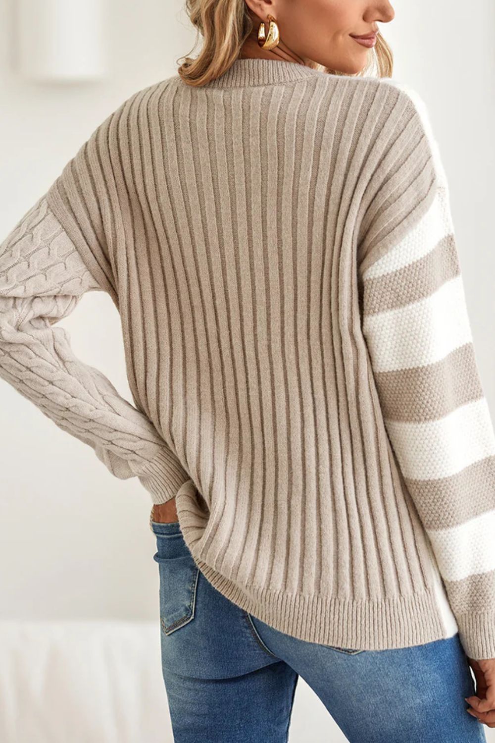 Cable-Knit Color Block Round Neck Sweater - T - 1 COLOR -