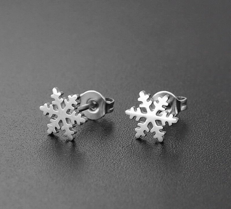 Fashion Hut Jewelry - Fashion Snowflake Stud Earrings Christmas Earrings -