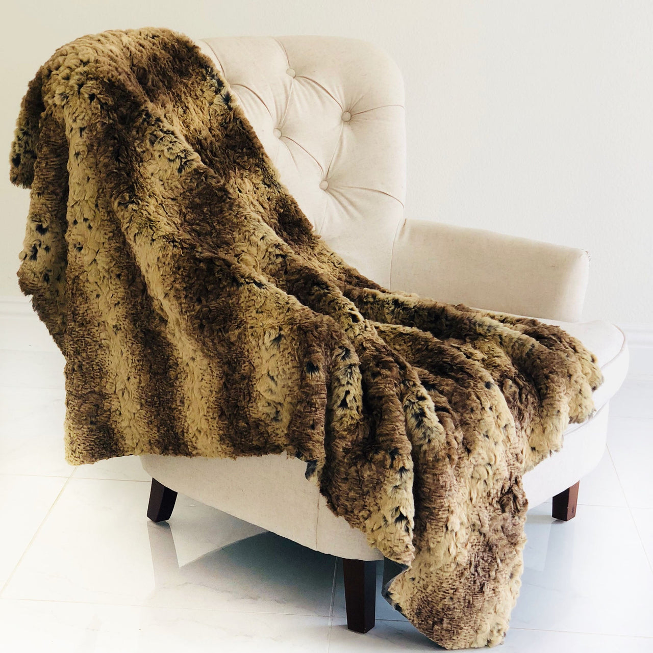 Beige and Brown Chinchilla Faux Fur Luxury Throw - 14 SIZES -