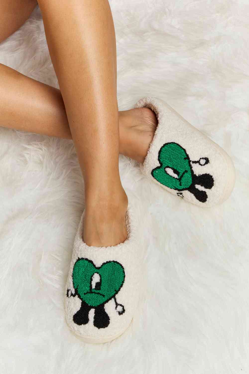 Melody Love Heart Print Plush Slippers - T - 2 COLORS -