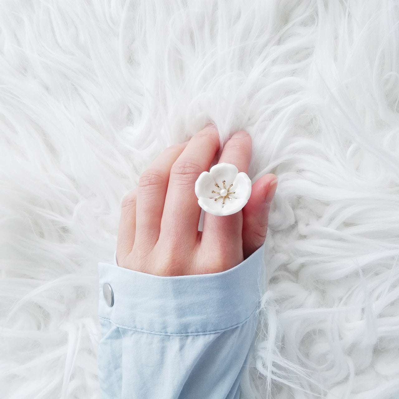 Snow-White Porcelain Plum Blossom Ring -