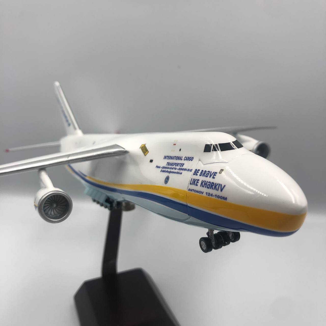 Ukranian Antonov An-124-100м Ur 82027 "Be Brave Like Kharkiv" -