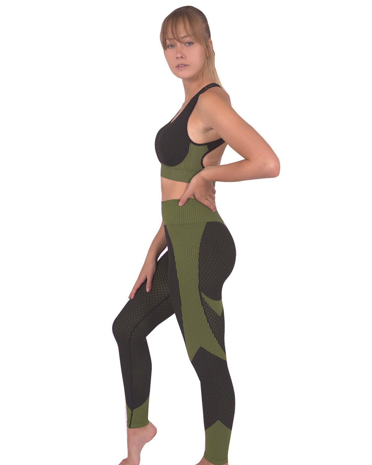 Savoy - Trois Seamless Leggings & Sports Top 2 Set - Black With Green - 2 PCS - 1 COLOR -