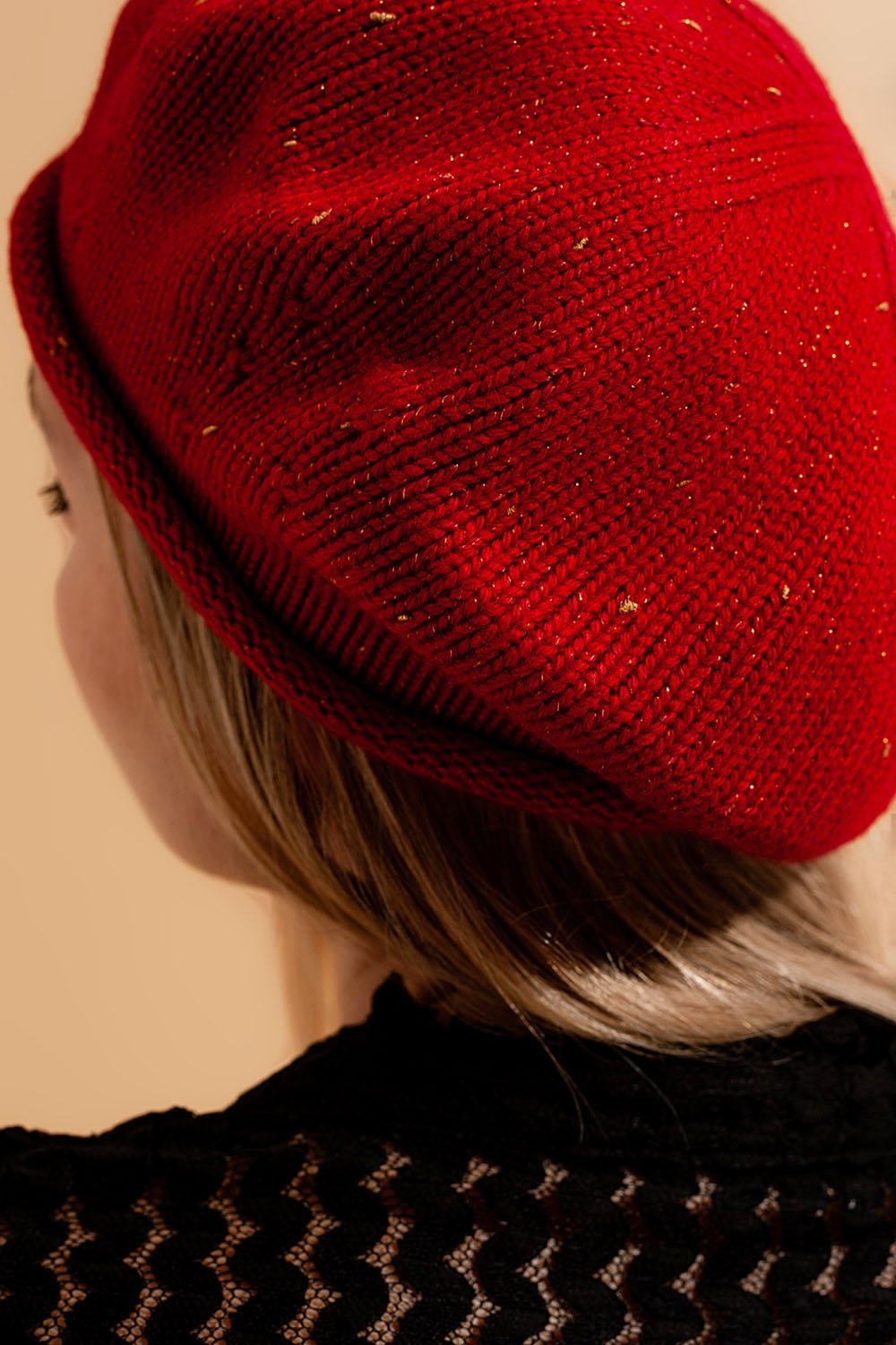 Q2 - Wool Beret in Red - 1 COLOR -