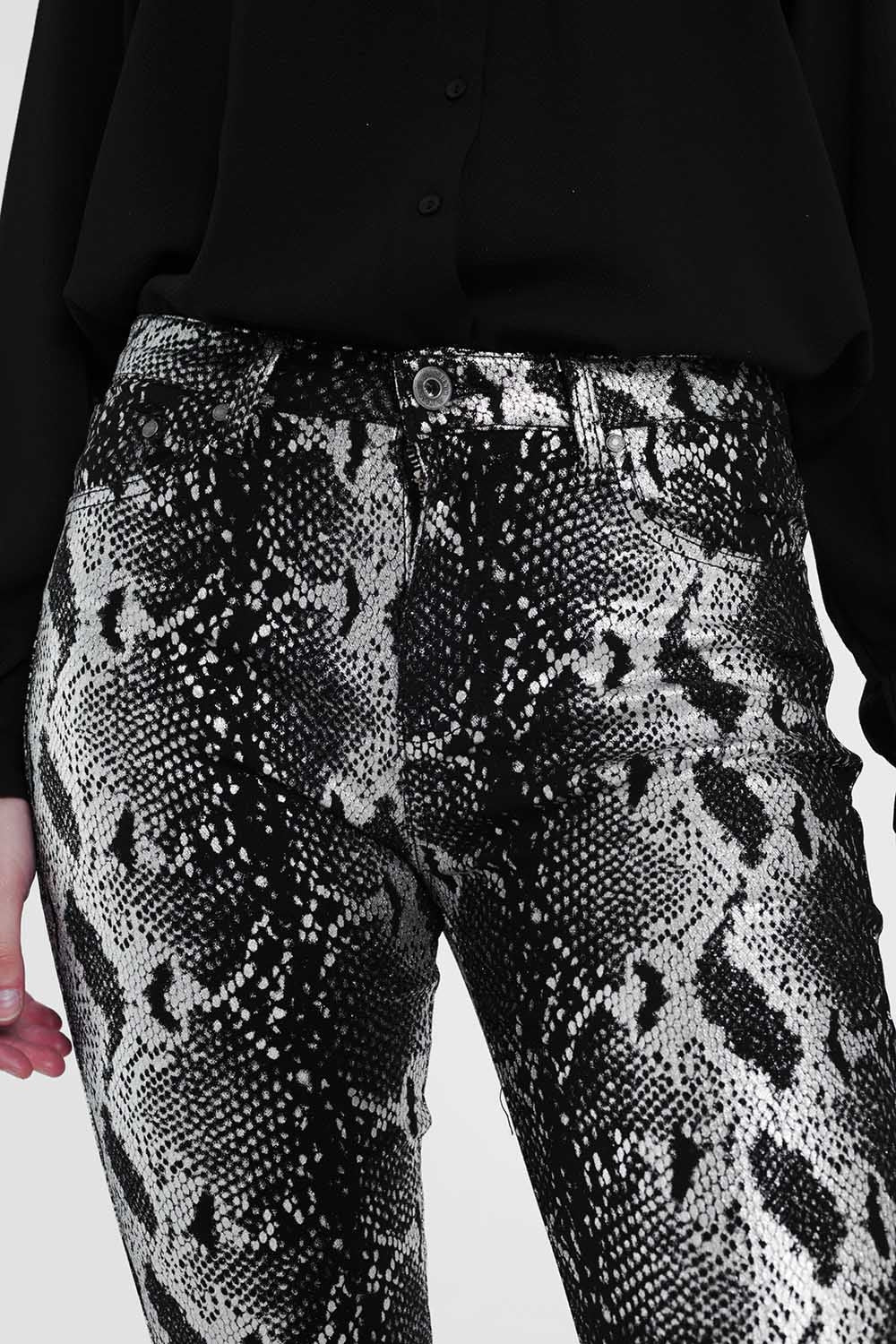 Q2 - Black Skinny Shiny Printed Pants - 1 COLOR