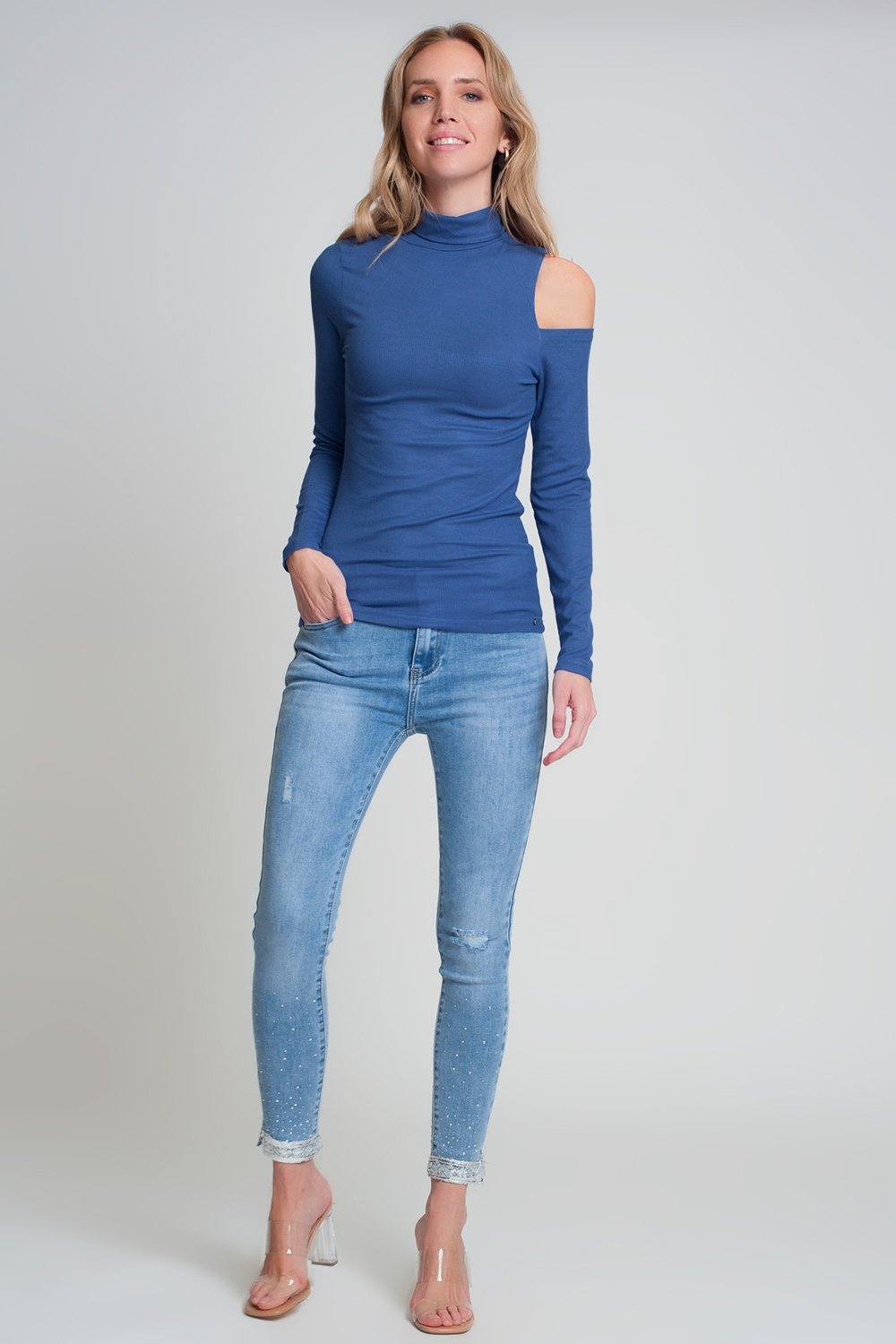 Q2 - Blue Sweater With One Open Shoulder and High Neck - 1 COLOR -