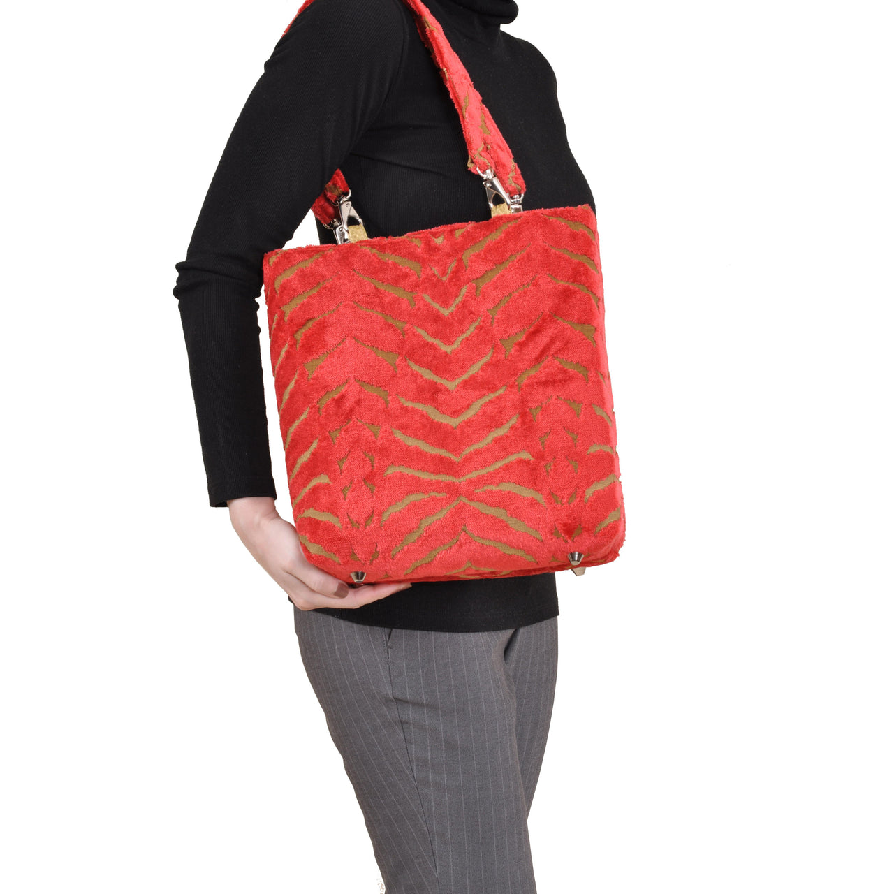 Magnetic Coral Small Tote - 1 COLOR -