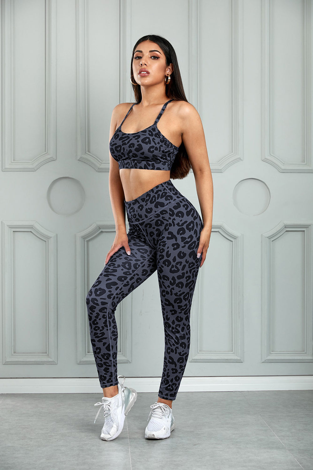 Leopard Cutout Sports Bra and Leggings Set - 2 PCS - T - 1 COLOR -